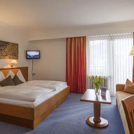 Vital & Brixen מלון 4*